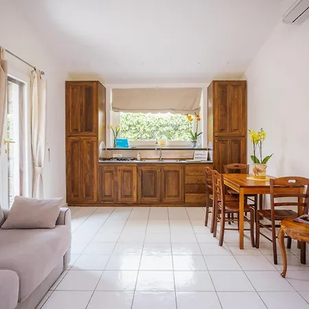 Maison Sersale Apartment *